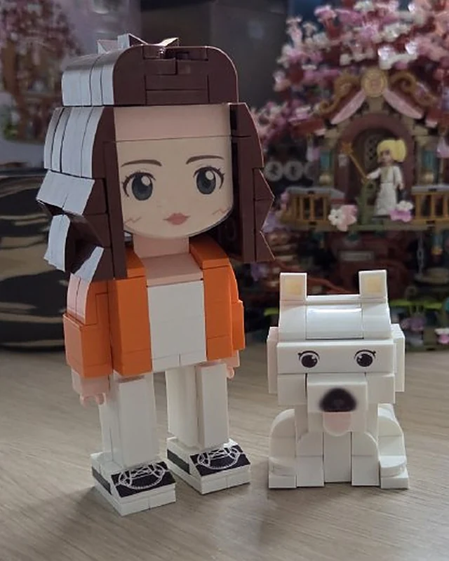 Фигурка BrickMe на фотографии клиента